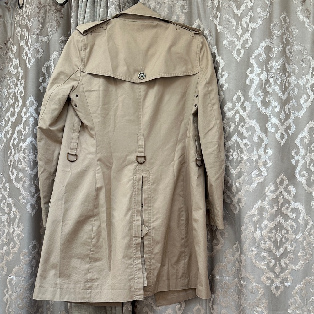 Burberry Tan Double-Breasted Coat Size 6 - Picture 3 of 11